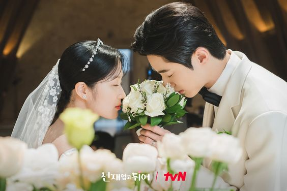 《背着善宰跑》观后心得，2024必看黑马韩剧！由边佑锡、金惠奫主演的纯爱喜剧-1